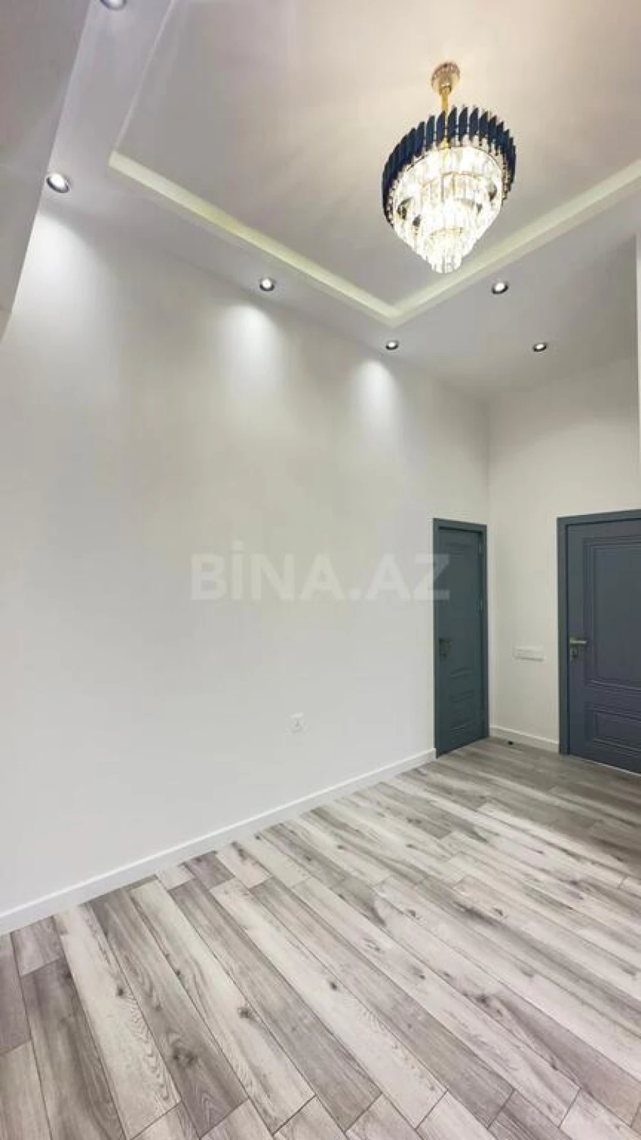 Satılır 5 otaqlı həyət evi 220 m²
