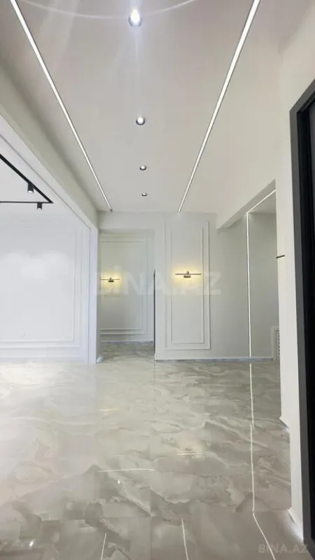 Satılır 5 otaqlı həyət evi 220 m²