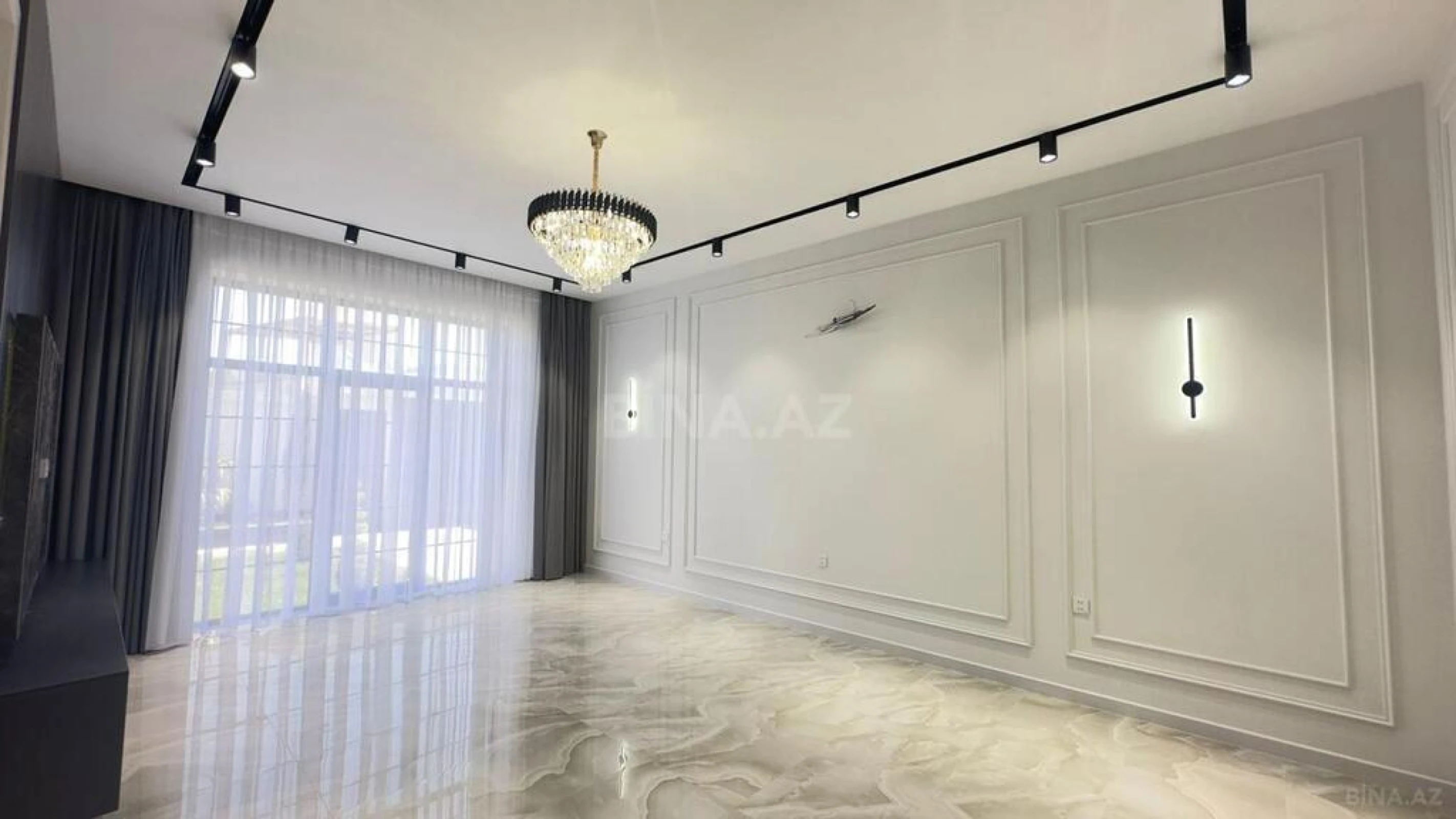 Satılır 5 otaqlı həyət evi 220 m²