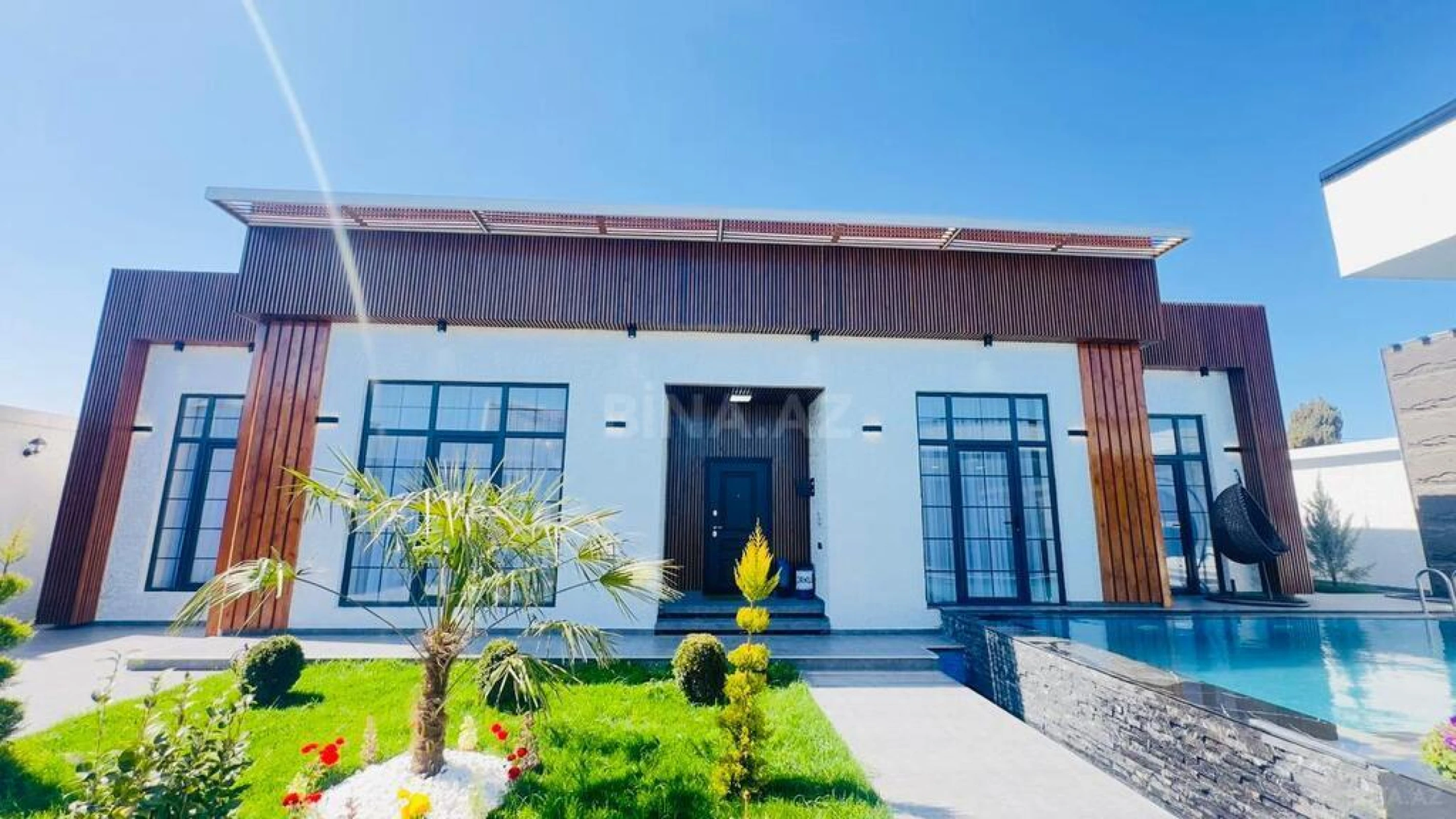 Satılır 5 otaqlı həyət evi 220 m²