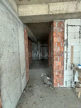 Satılır 4 otaqlı mənzil 225 m²
