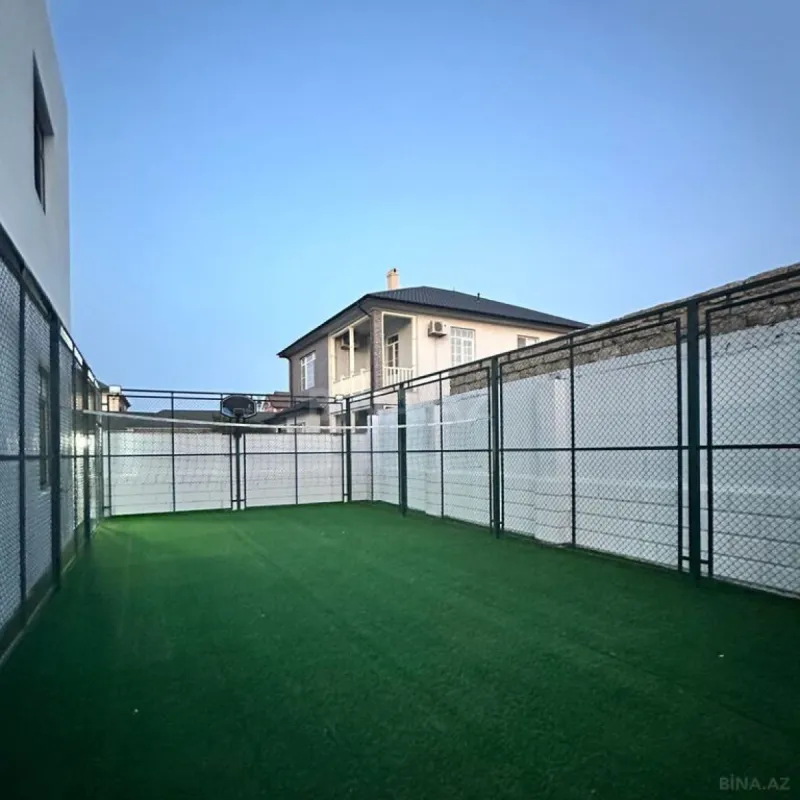 Kirayə verilir 6 otaqlı həyət evi 400 m²