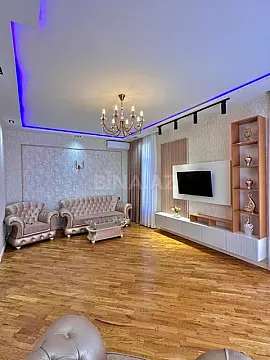 Satılır 4 otaqlı həyət evi 180 m²