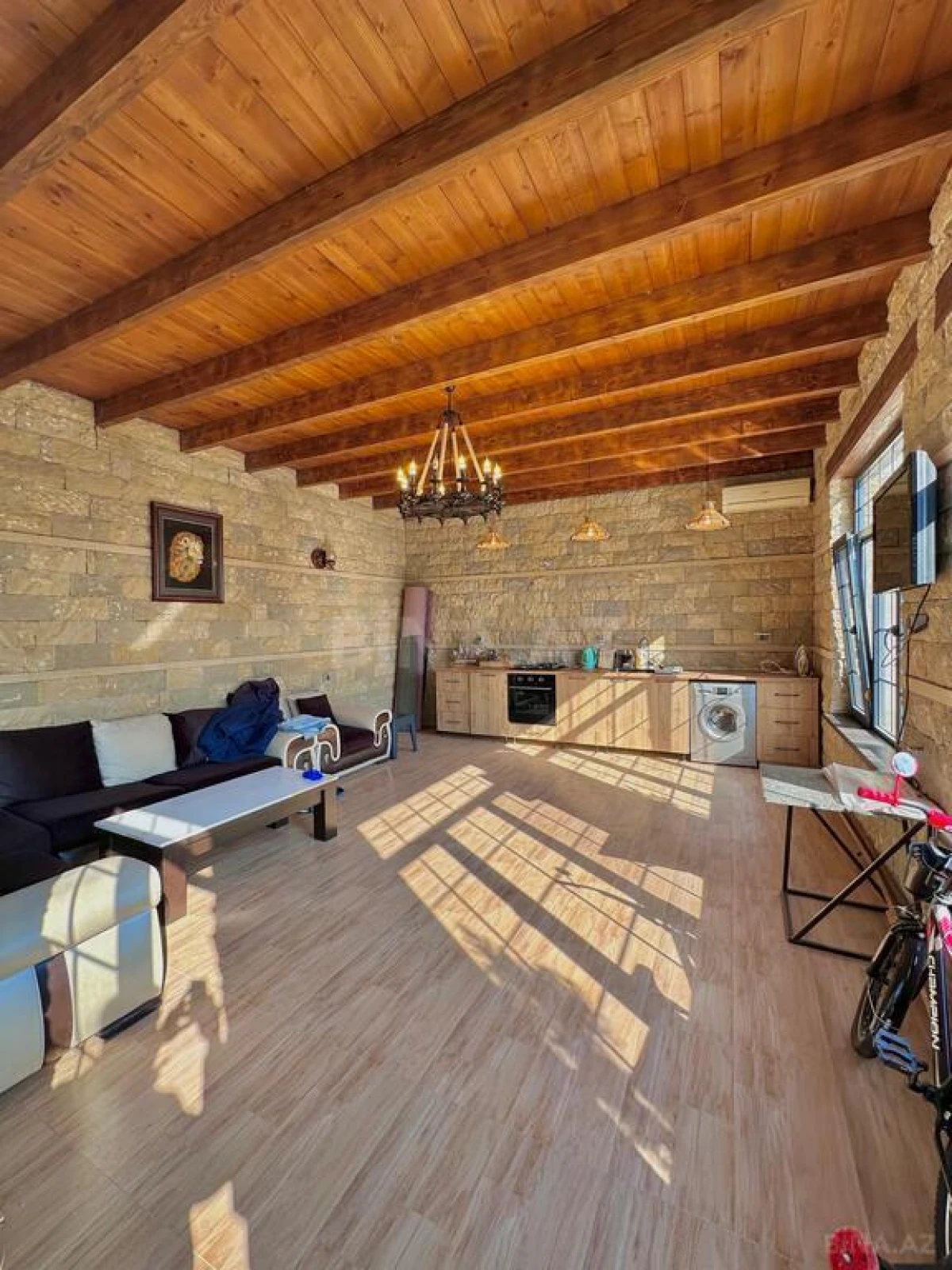 Satılır 4 otaqlı həyət evi 180 m²