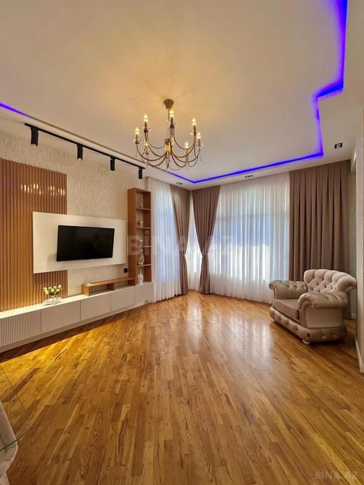 Satılır 4 otaqlı həyət evi 180 m²