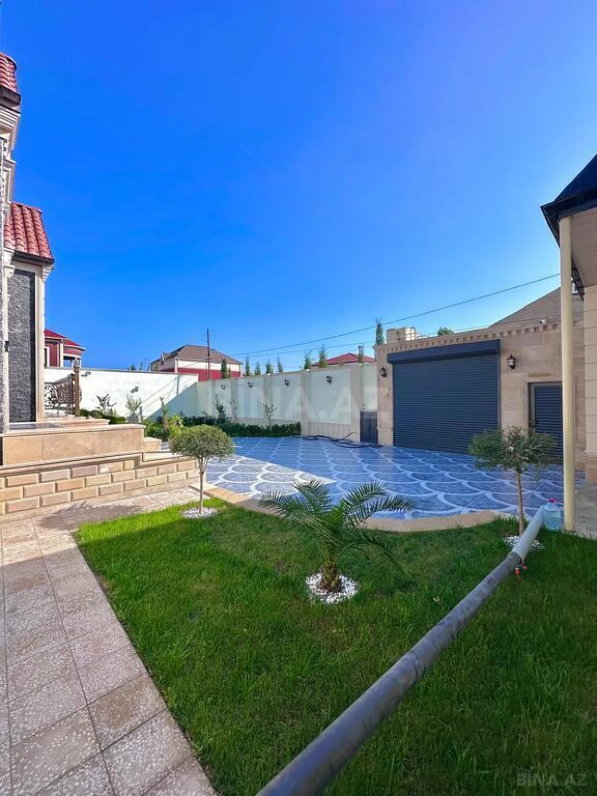 Satılır 4 otaqlı həyət evi 180 m²