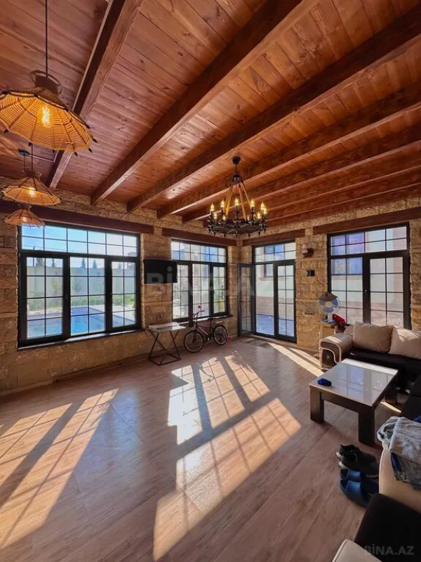 Satılır 4 otaqlı həyət evi 180 m²