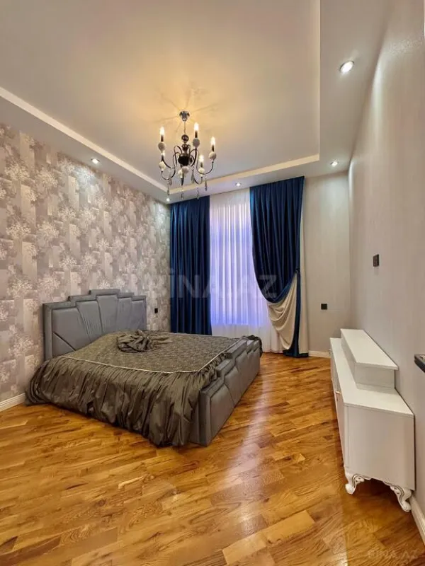 Satılır 4 otaqlı həyət evi 180 m²
