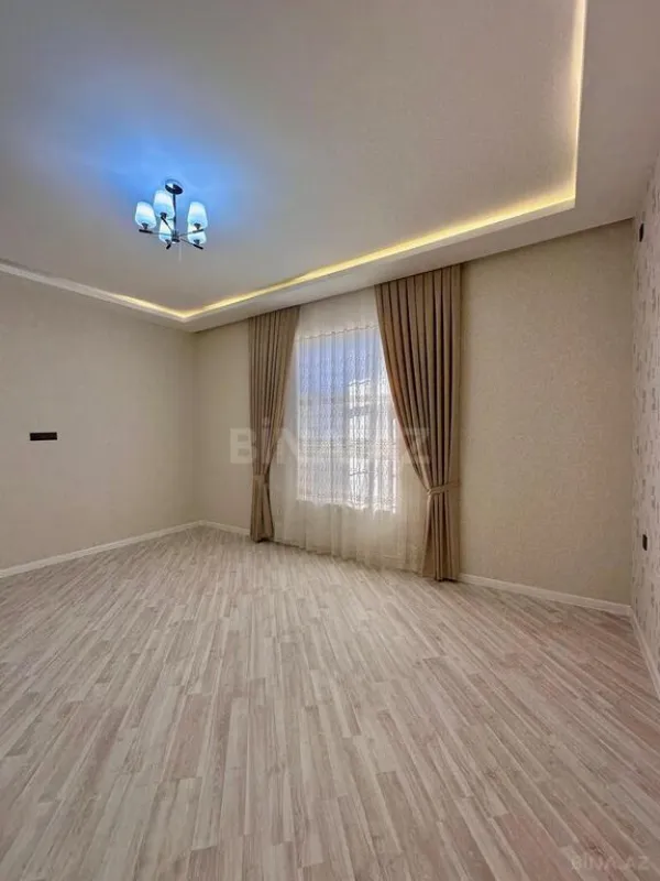 Satılır 4 otaqlı həyət evi 180 m²
