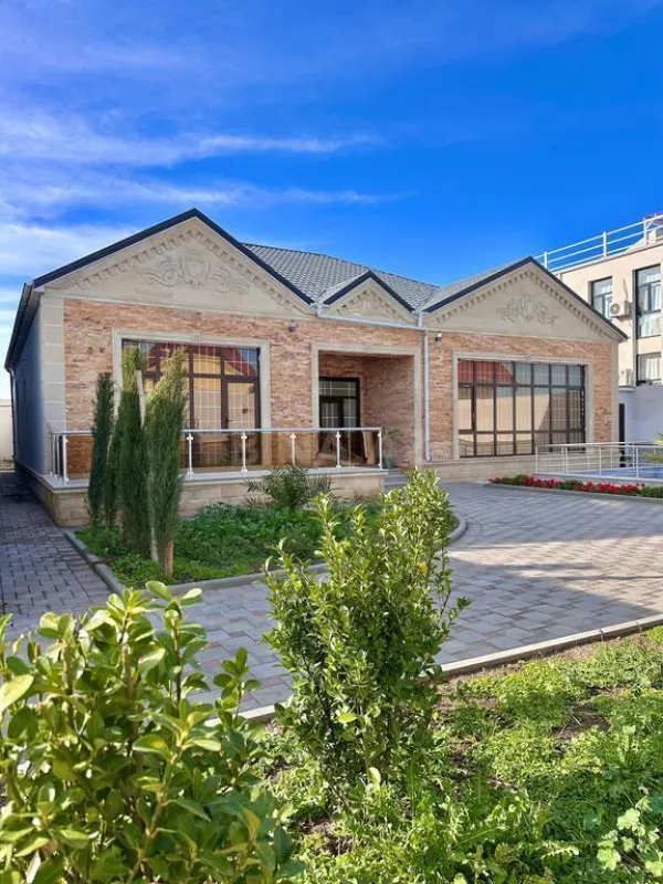 Satılır 4 otaqlı həyət evi 180 m²