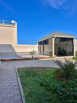 Satılır 4 otaqlı həyət evi 180 m²