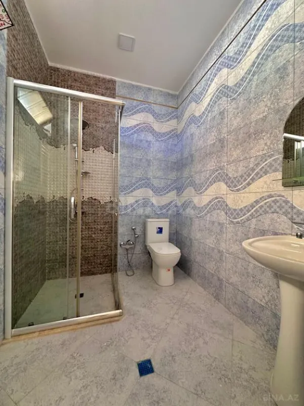 Satılır 4 otaqlı həyət evi 180 m²