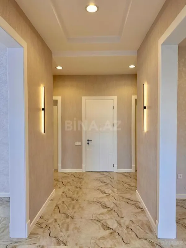 Satılır 4 otaqlı həyət evi 180 m²