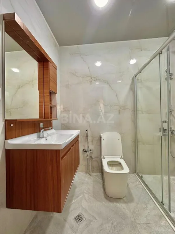 Satılır 4 otaqlı həyət evi 180 m²
