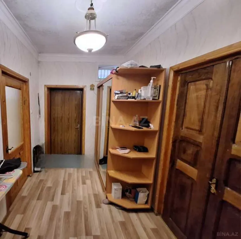 Satılır 6 otaqlı həyət evi 150 m²