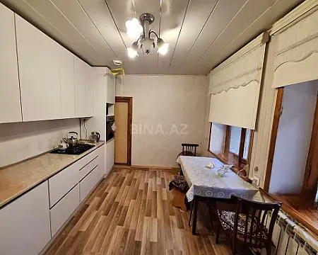 Satılır 6 otaqlı həyət evi 150 m²