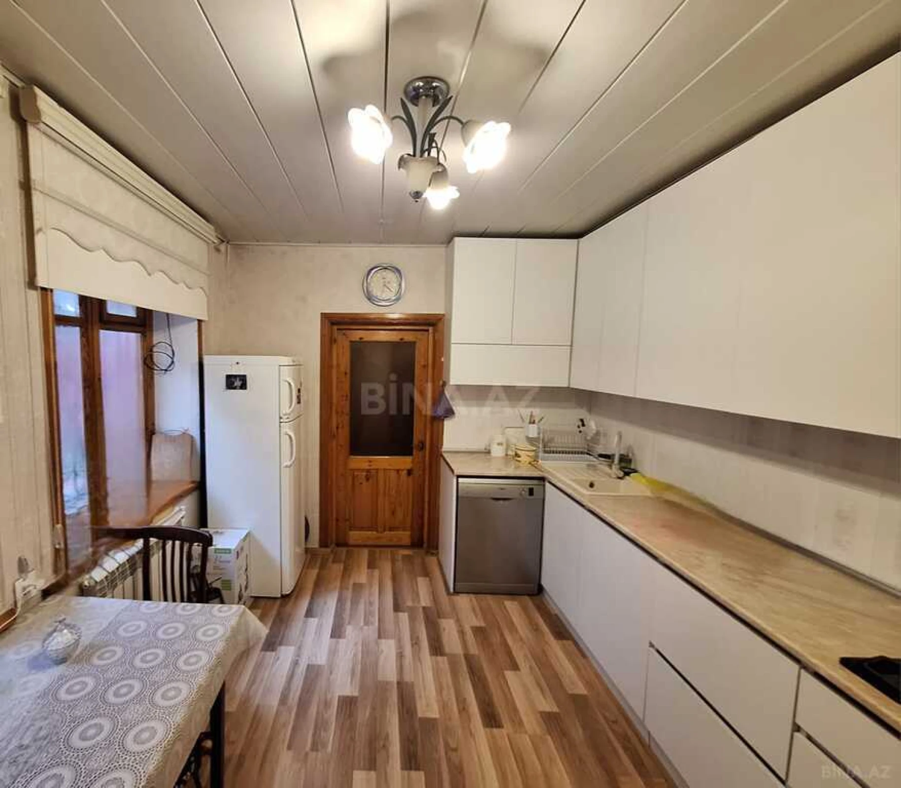 Satılır 6 otaqlı həyət evi 150 m²