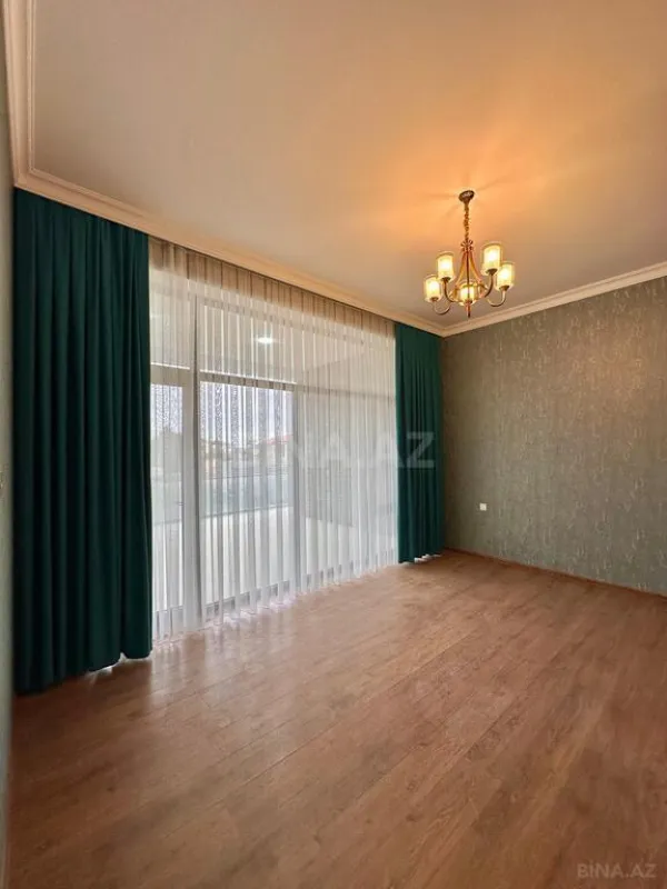 Satılır 6 otaqlı həyət evi 350 m²