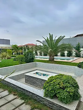 Satılır 6 otaqlı həyət evi 350 m²