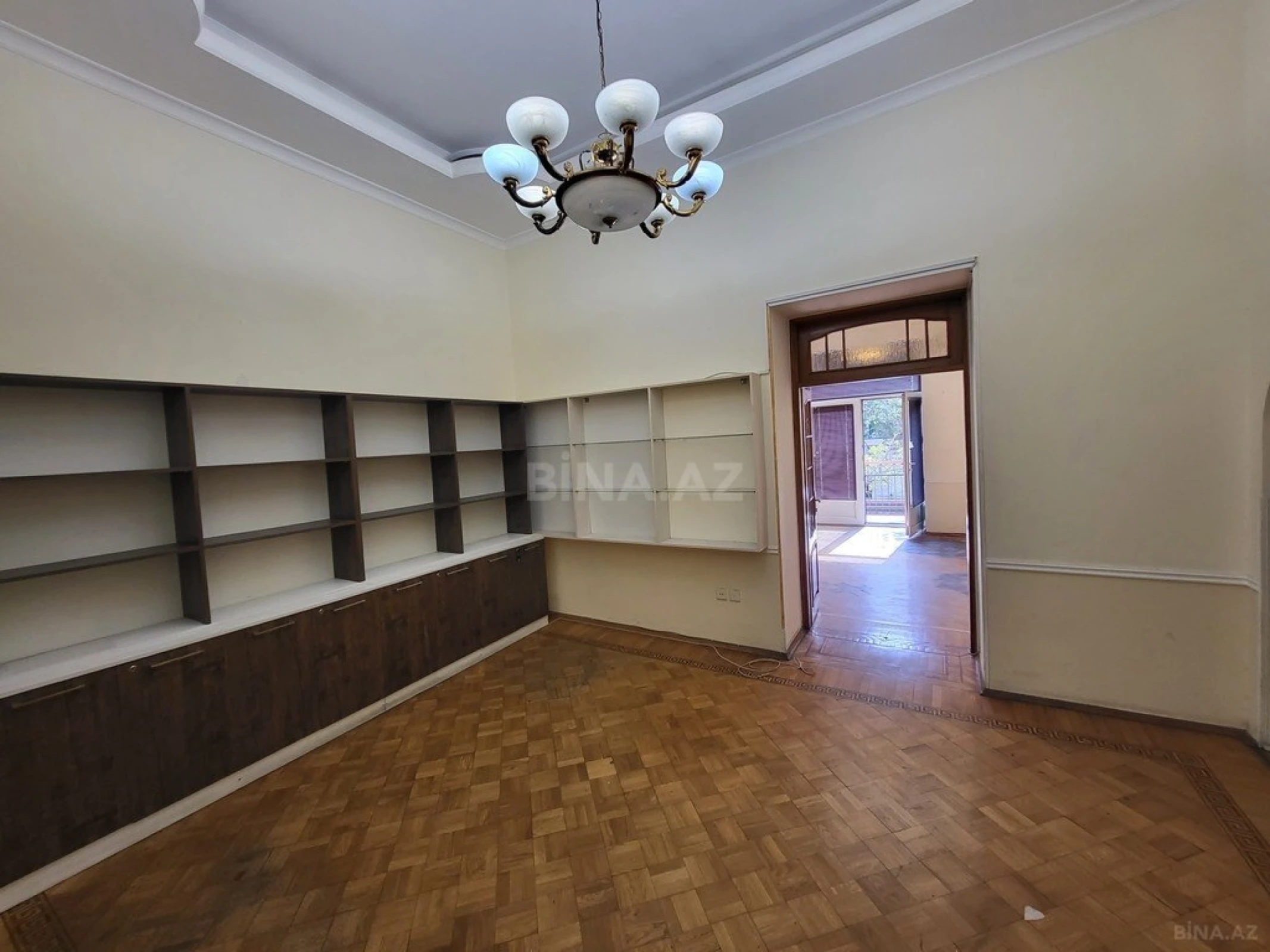 Kirayə verilir 3 otaqlı ofis 110 m²