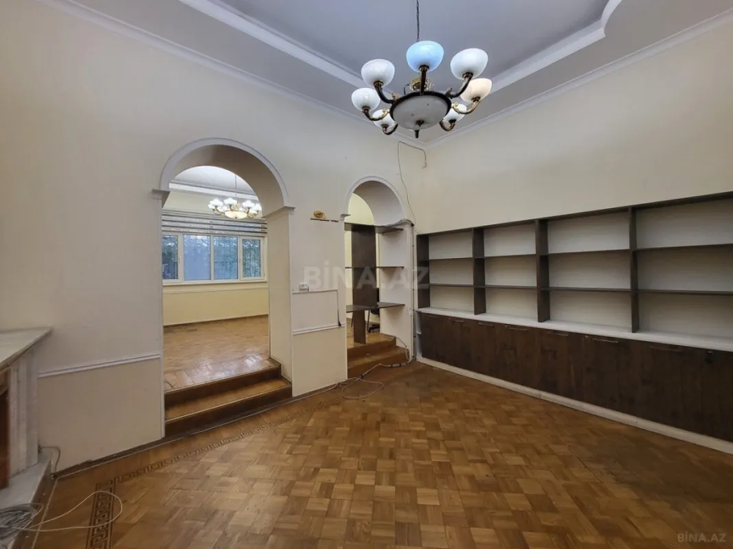 Kirayə verilir 3 otaqlı ofis 110 m²