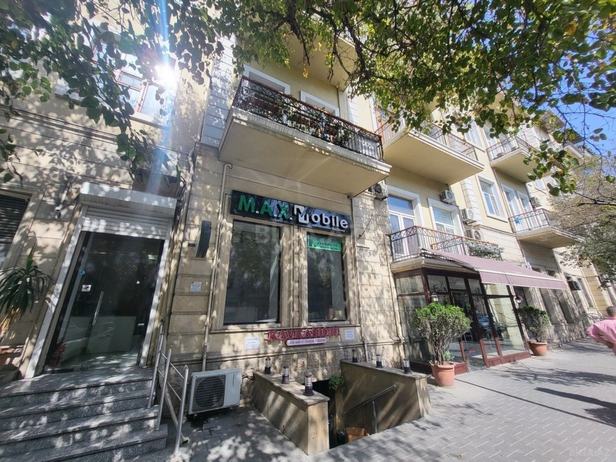 Kirayə verilir 3 otaqlı ofis 110 m²