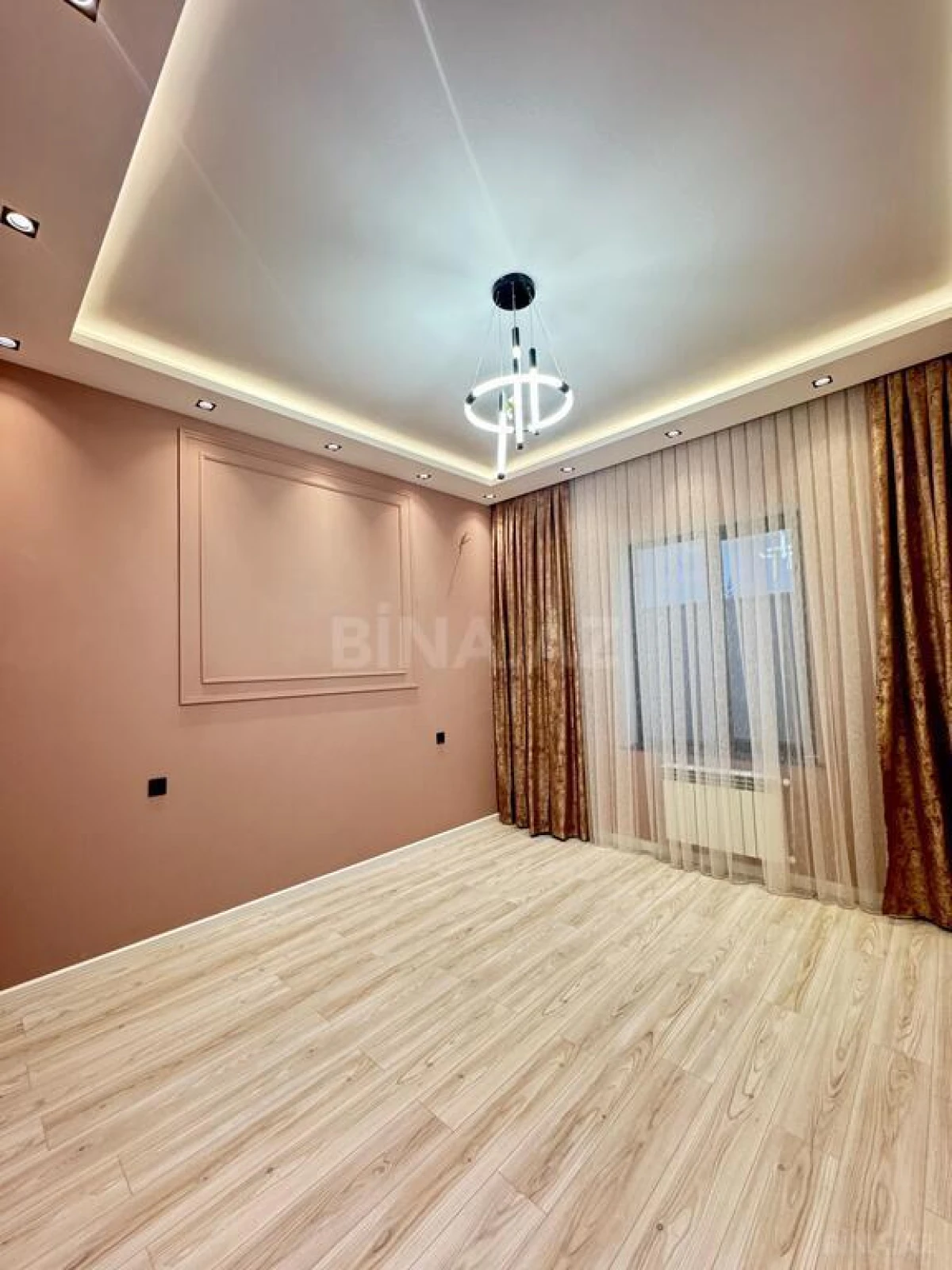 Satılır 4 otaqlı həyət evi 200 m²