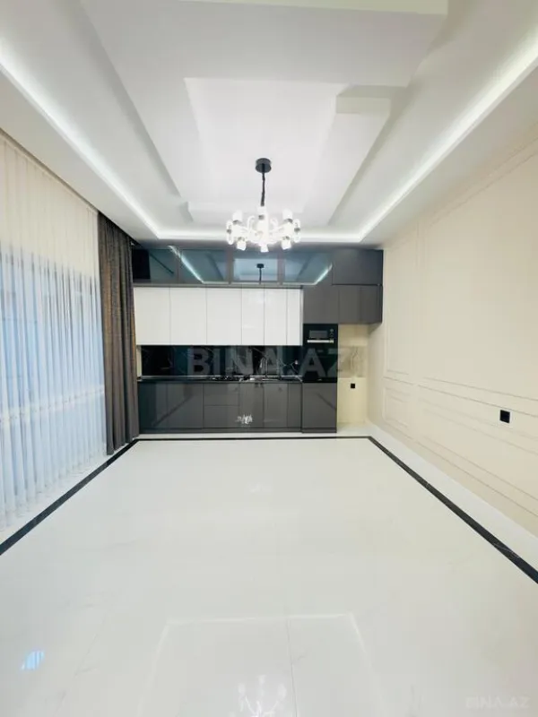 Satılır 4 otaqlı həyət evi 200 m²