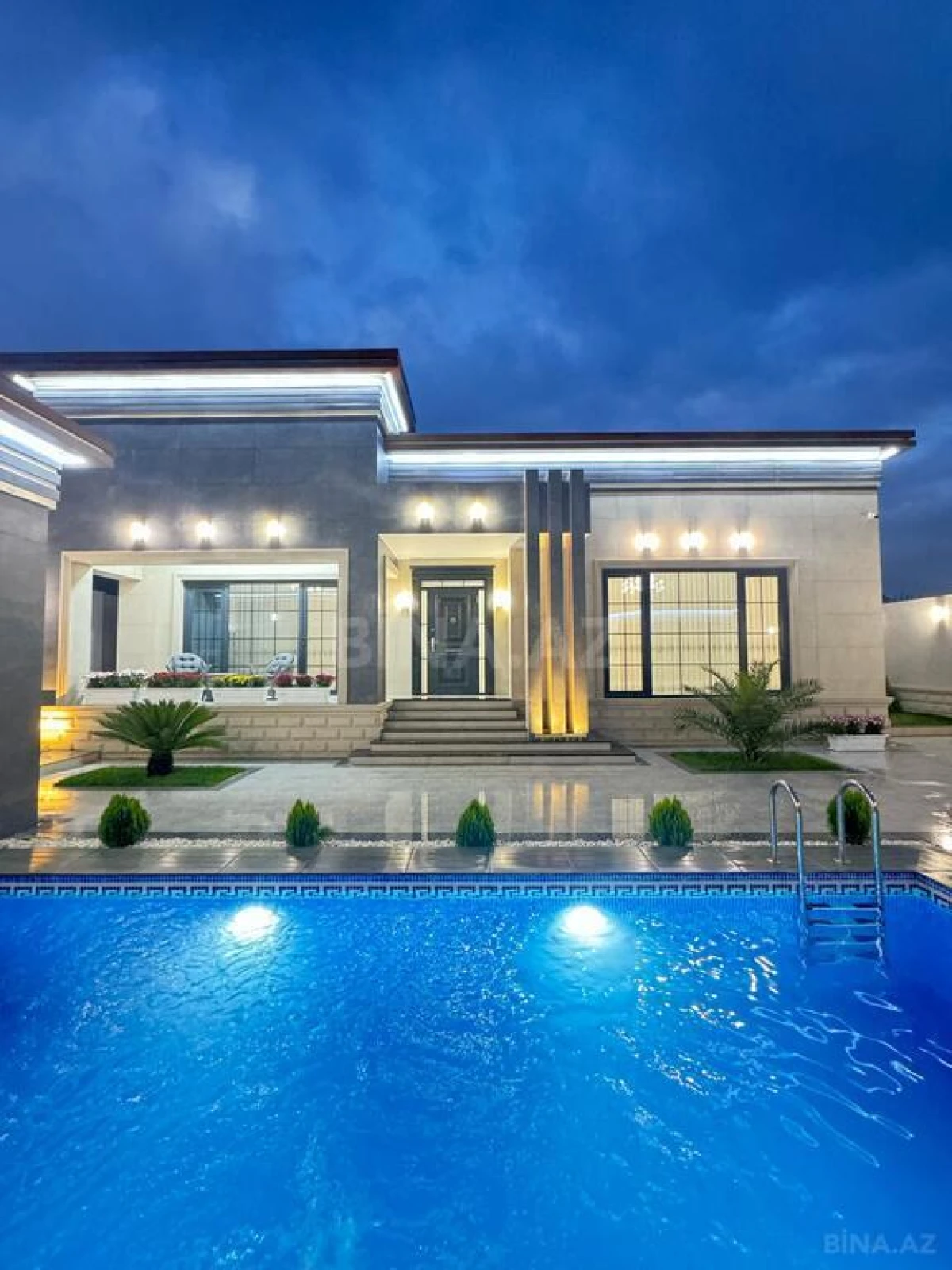 Satılır 4 otaqlı həyət evi 200 m²