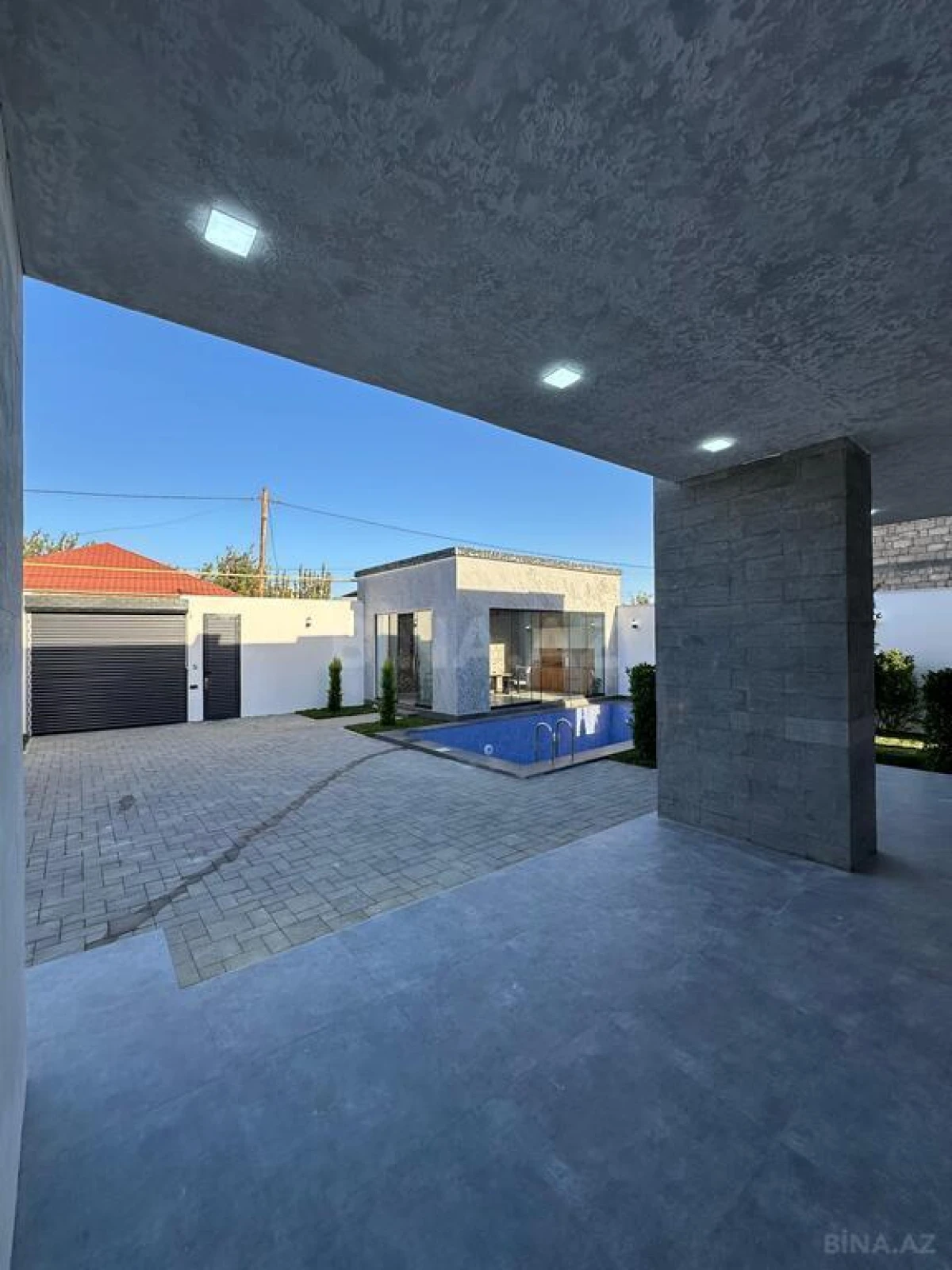 Satılır 4 otaqlı həyət evi 180 m²