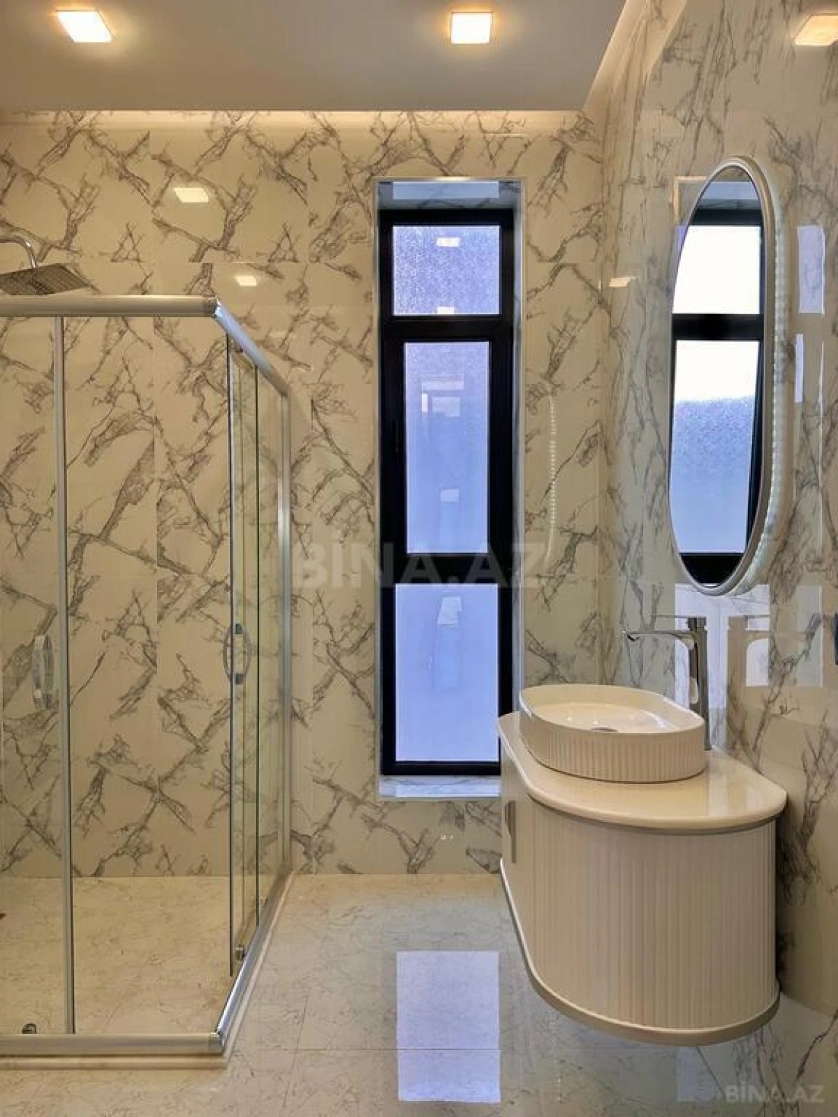 Satılır 4 otaqlı həyət evi 180 m²