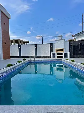 Satılır 5 otaqlı həyət evi 350 m²