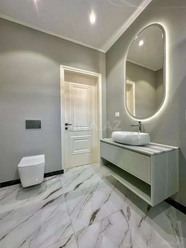 Satılır 5 otaqlı həyət evi 350 m²