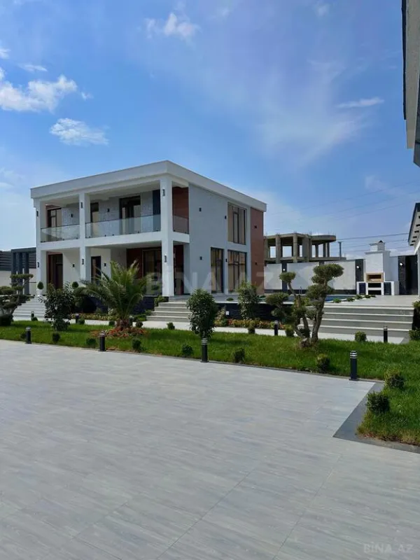 Satılır 5 otaqlı həyət evi 350 m²