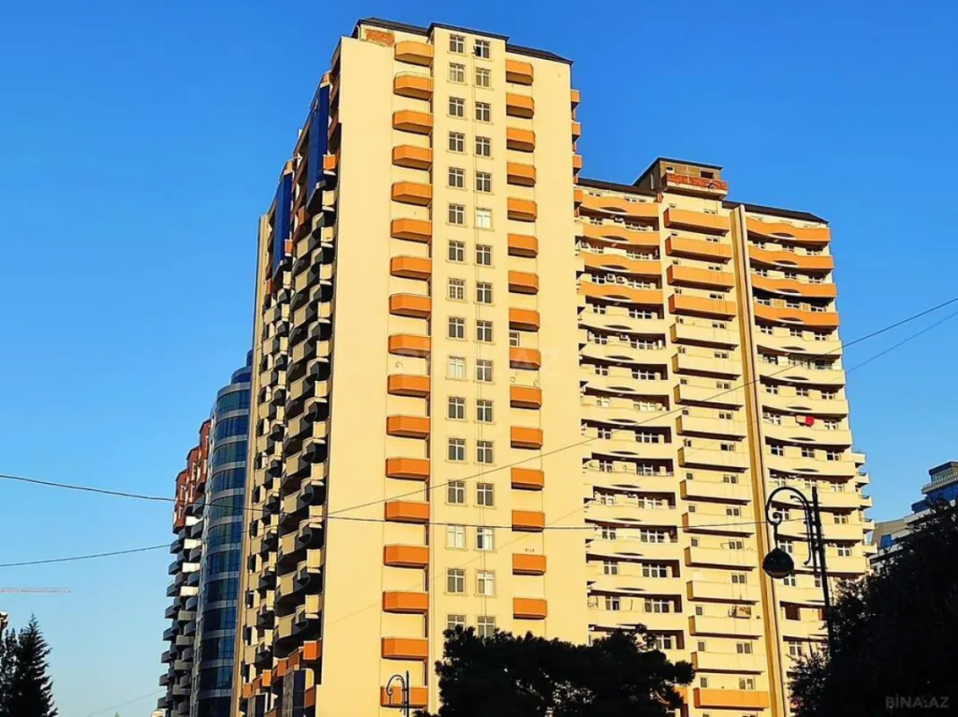 Satılır 2 otaqlı mənzil 94 m²