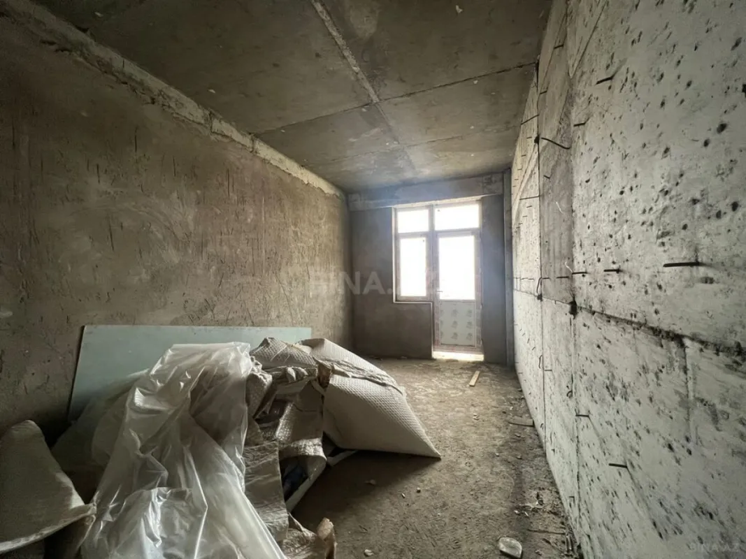 Satılır 2 otaqlı mənzil 94 m²