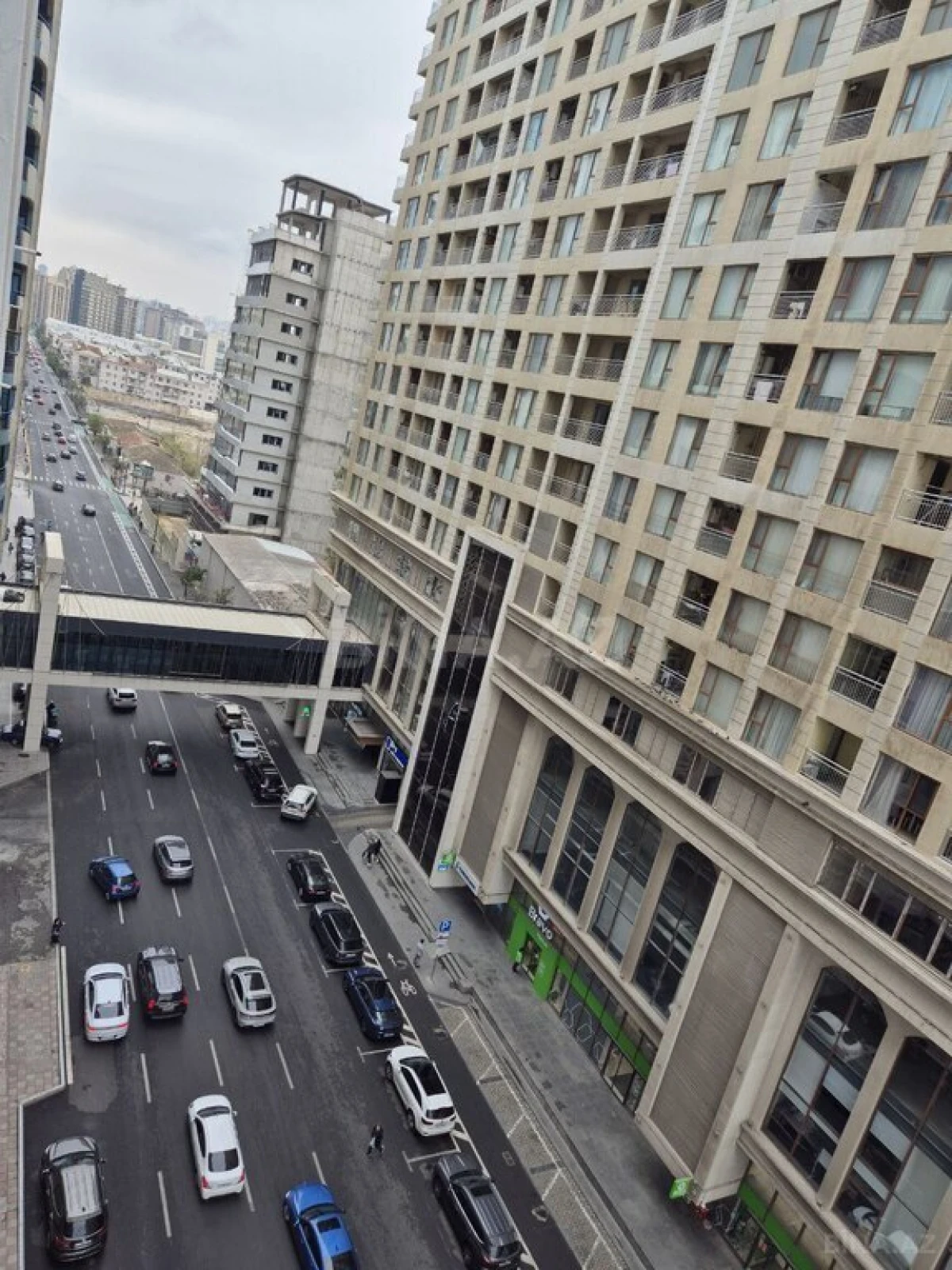 Kirayə verilir 3 otaqlı mənzil 165 m²