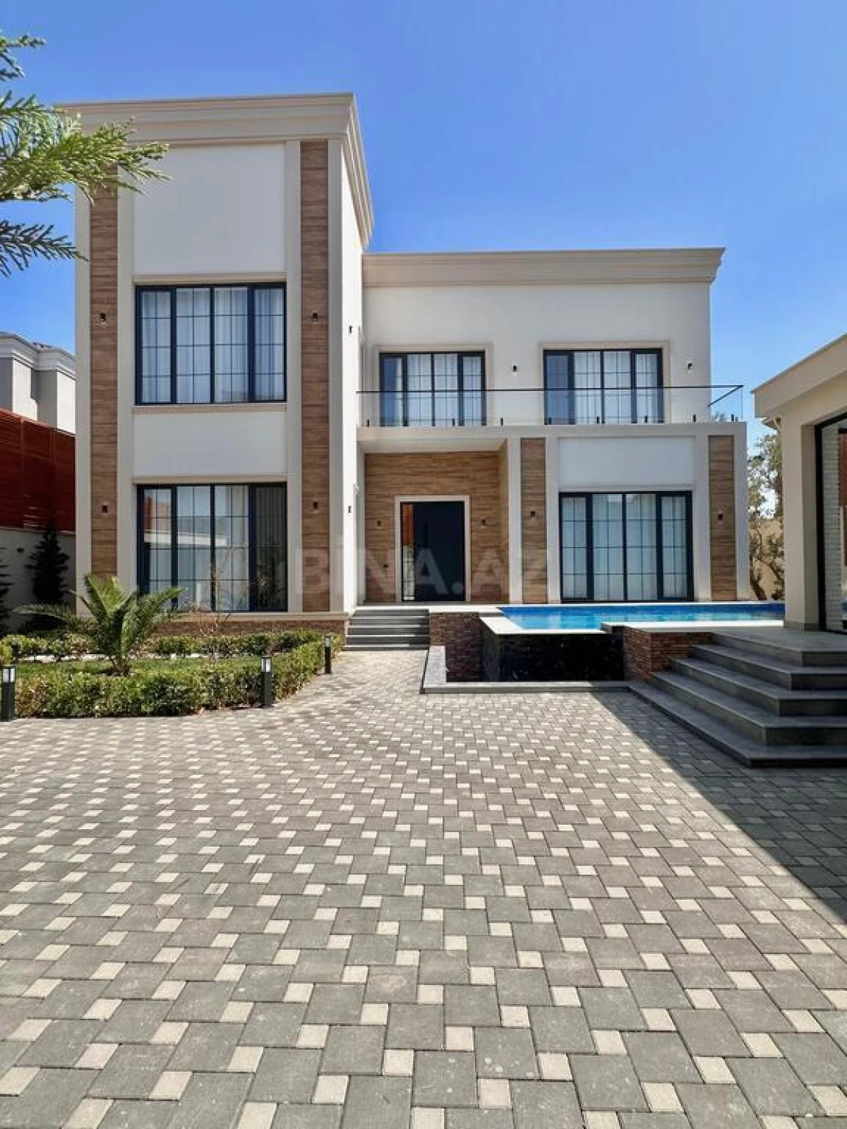 Satılır 6 otaqlı həyət evi 400 m²