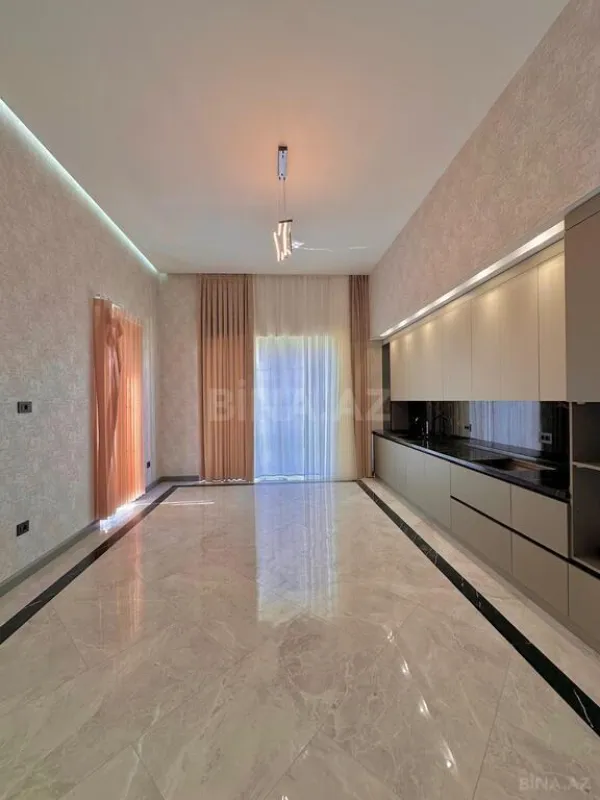 Satılır 6 otaqlı həyət evi 400 m²