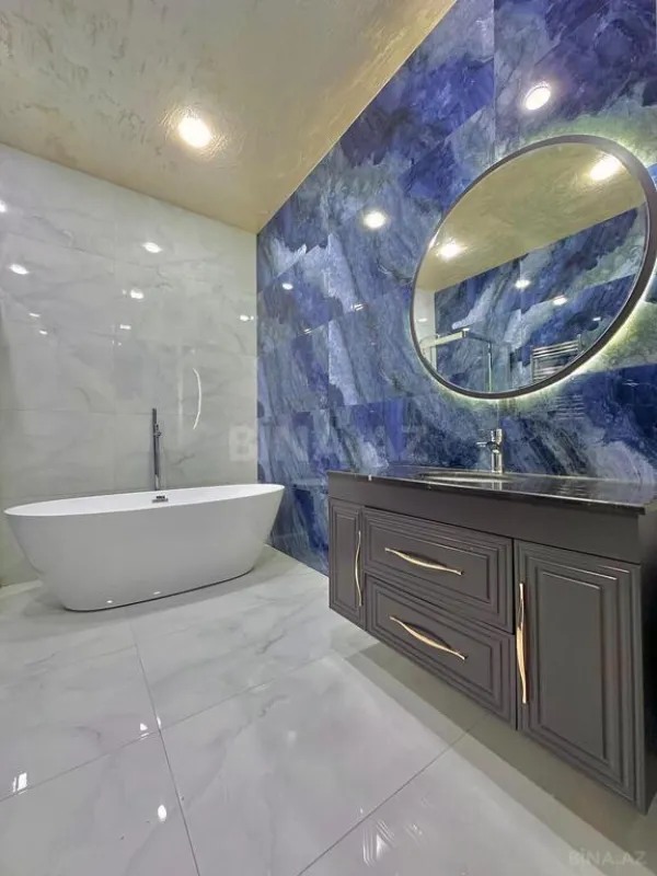 Satılır 6 otaqlı həyət evi 400 m²