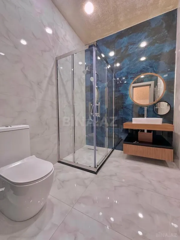 Satılır 6 otaqlı həyət evi 400 m²