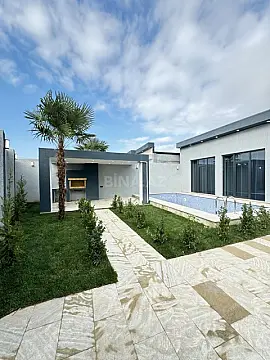 Satılır 4 otaqlı həyət evi 150 m²