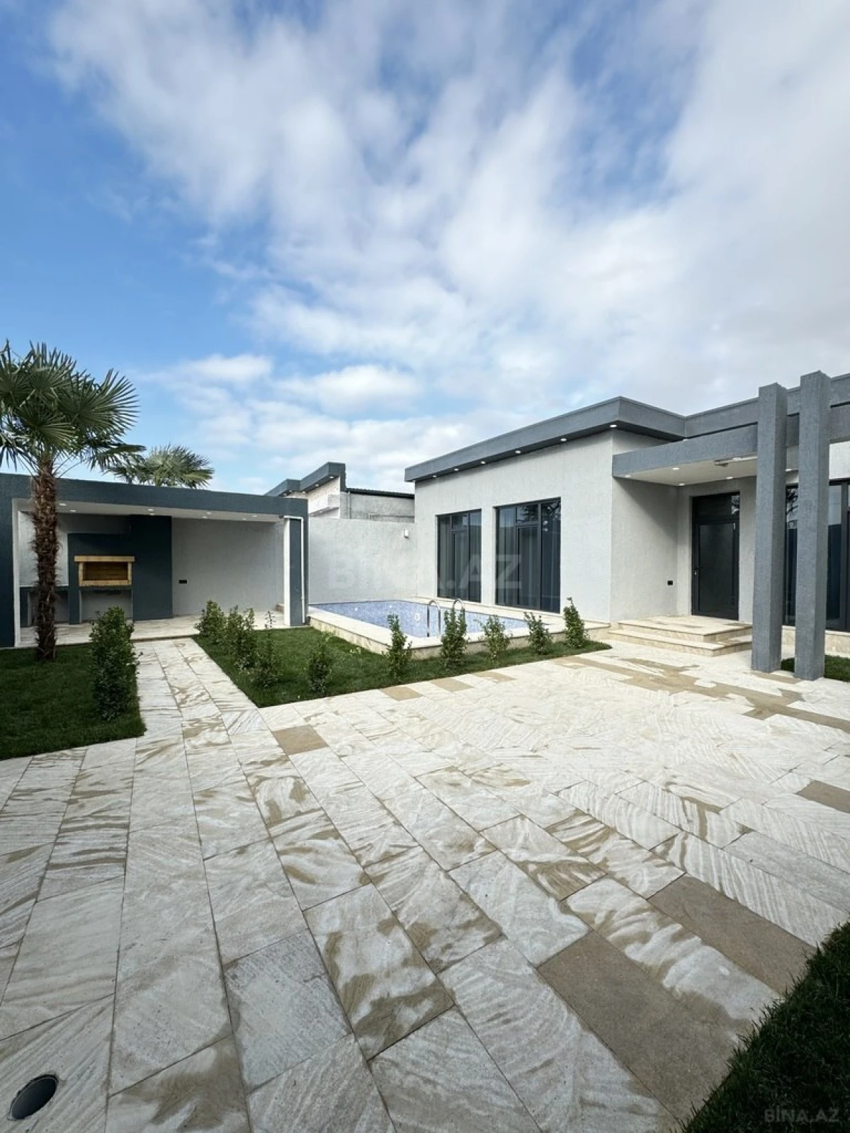 Satılır 4 otaqlı həyət evi 150 m²