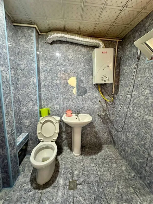 Kirayə verilir 2 otaqlı mənzil 55 m²