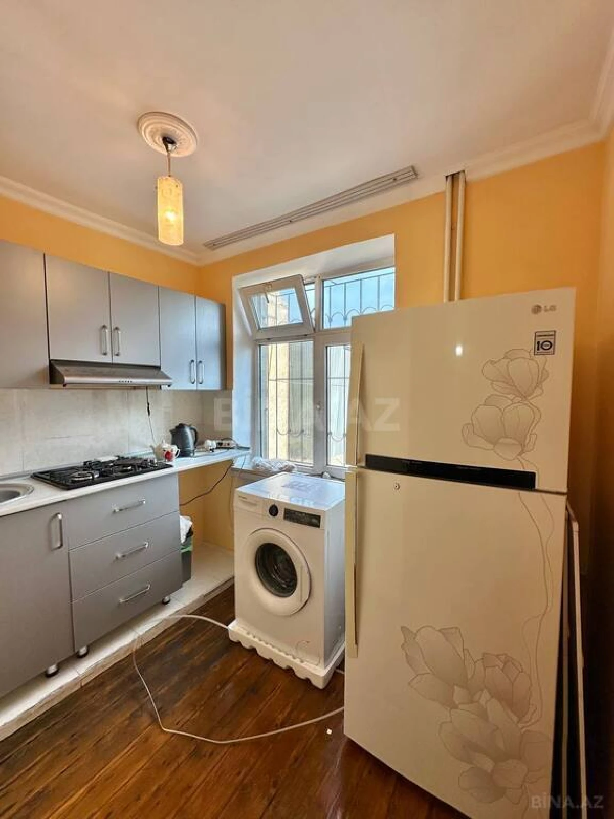 Kirayə verilir 2 otaqlı mənzil 55 m²