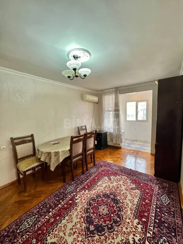 Kirayə verilir 2 otaqlı mənzil 55 m²