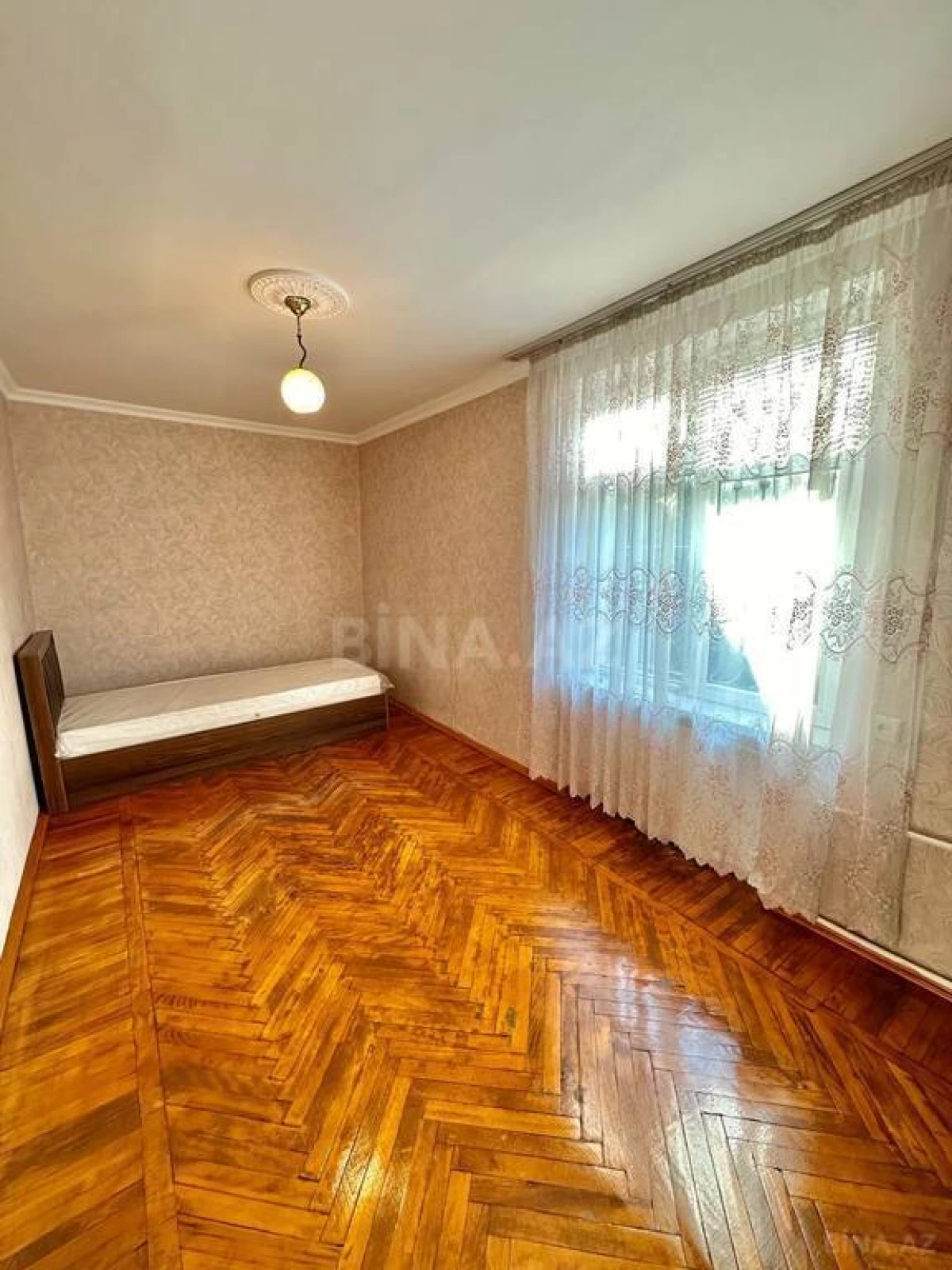 Kirayə verilir 2 otaqlı mənzil 55 m²