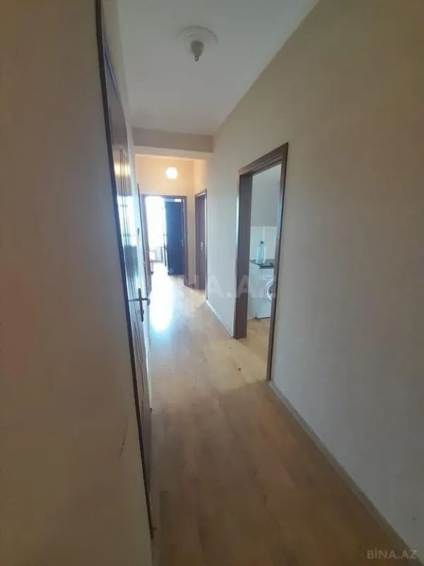 Satılır 3 otaqlı mənzil 130 m²