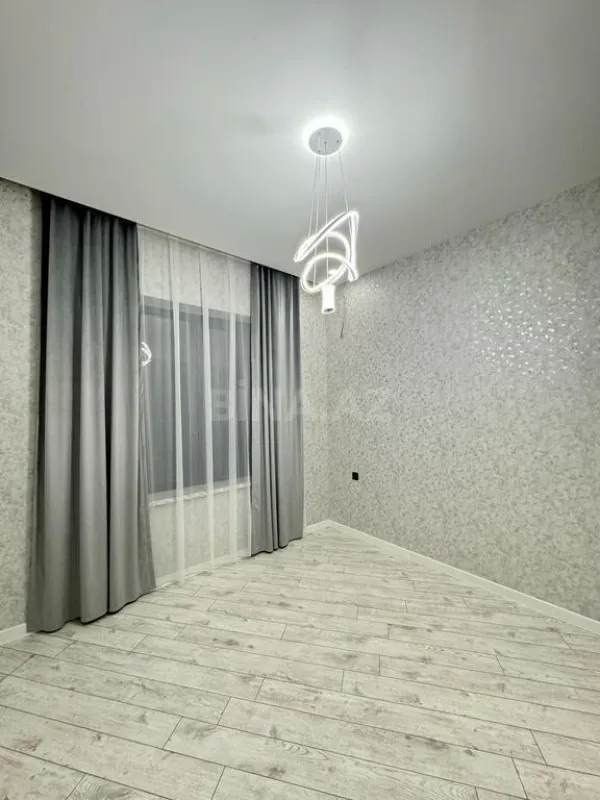 Satılır 4 otaqlı həyət evi 130 m²