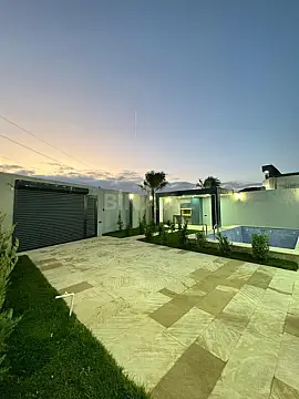 Satılır 4 otaqlı həyət evi 130 m²
